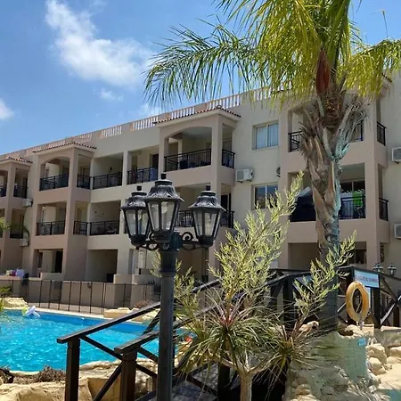 Royal Seacrest Apartment Paphos