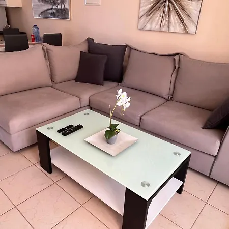 Royal Seacrest Apartament Paphos